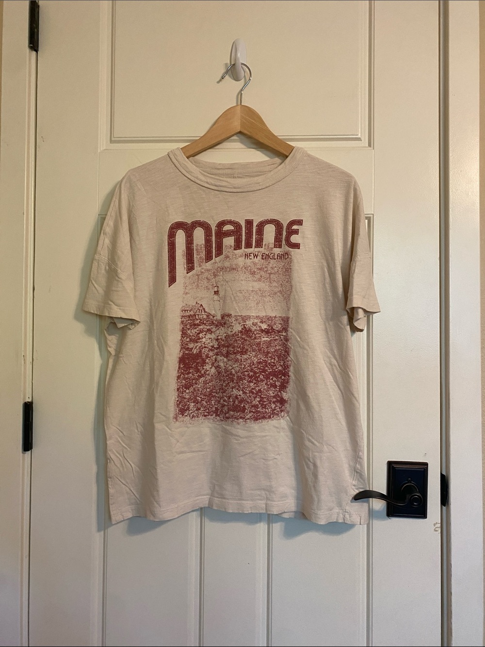Aerie Maine Graphic Oversized Crewneck T‑Shirt - Cream with Red Print